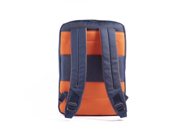 https://www.navadesign.com/it/zaino-organizzato-2-comparti-porta-pc-cross-5414_prod